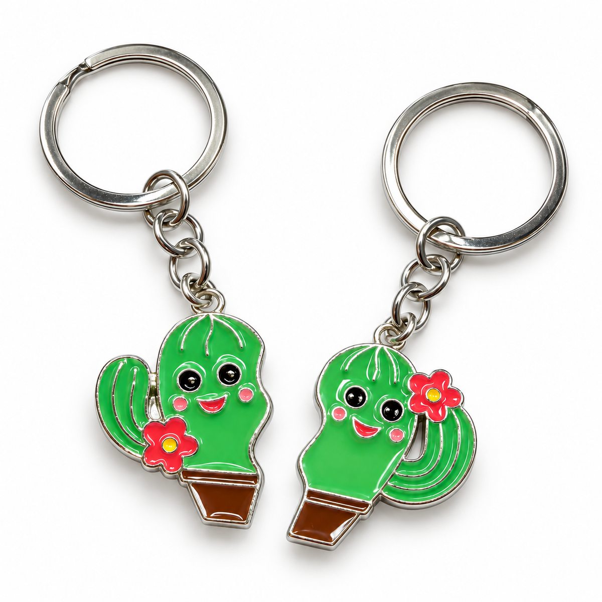 Cactus Friends – Schlüsselanhänger im 2er-Set – Studioansicht